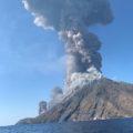 st - Eolie Vacanze - Paura a Stromboli: l’eruzione di oggi